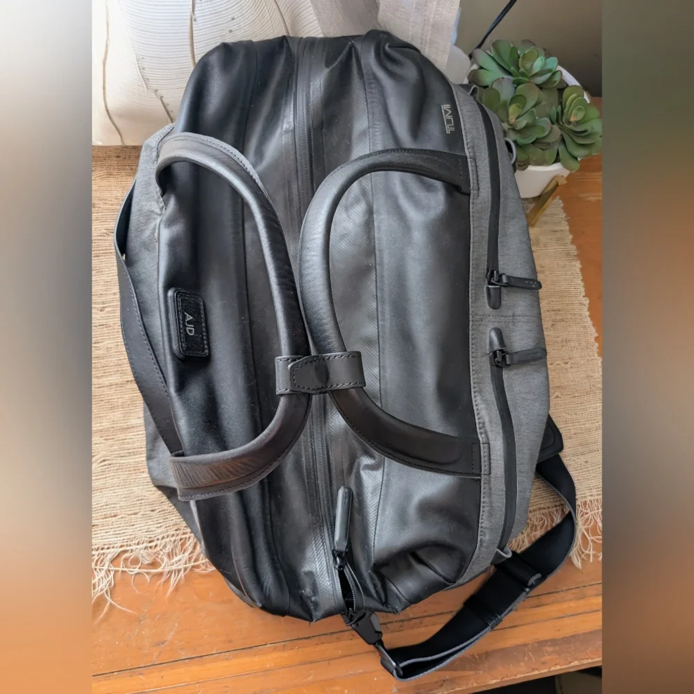 TUMI Tahoe Grove Day Duffel Bag Grey/Black